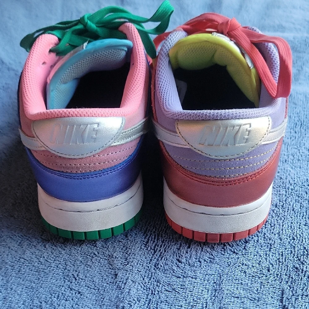 Nike Multicolor Low-Top Sneakers - Picture 8 of 13